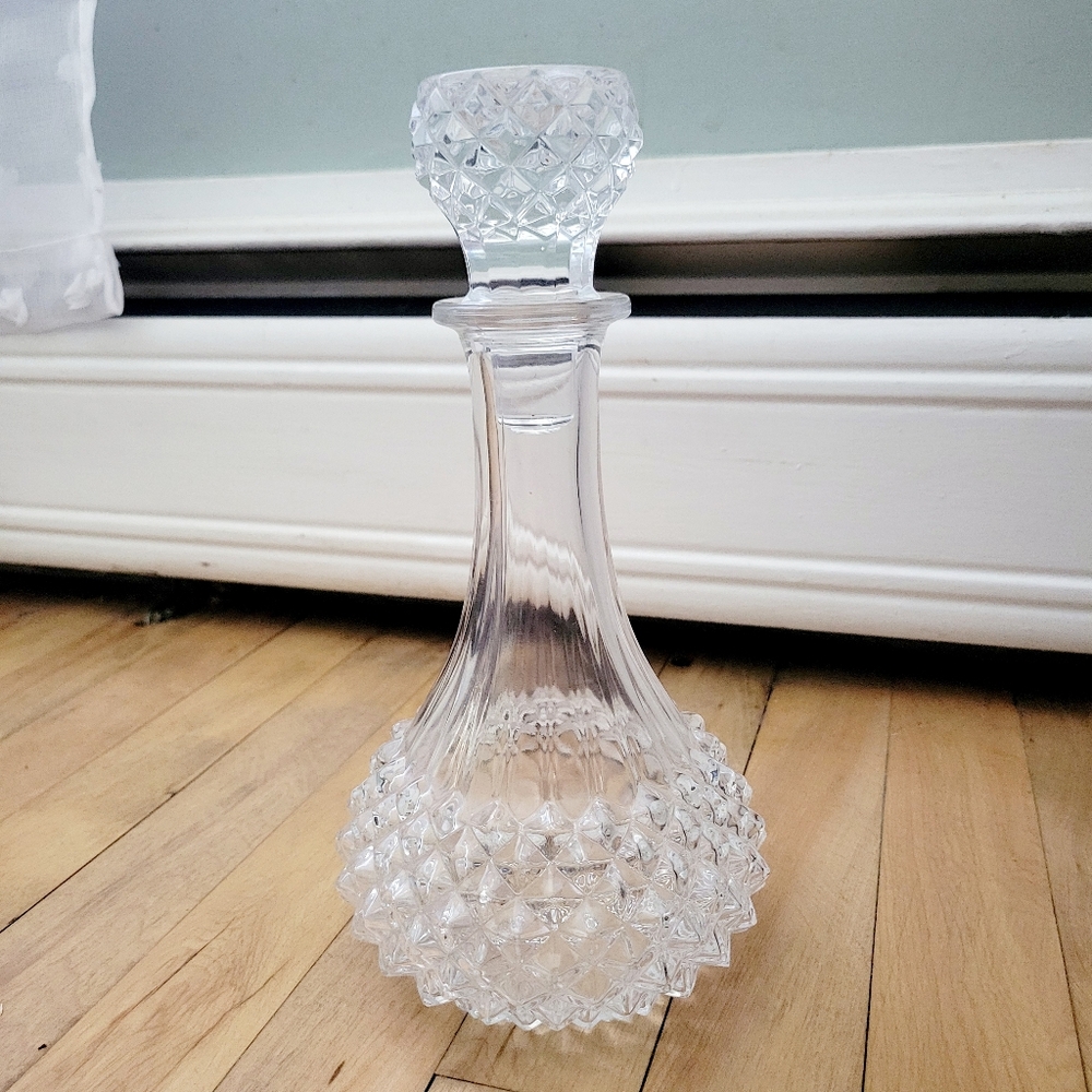 Vintage Diamond Point Crystal Glass Ships Captain Ornate Whiskey Decanter